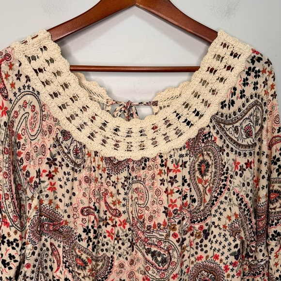 Torrid Babydoll Clip Dot Crinkle Gauze Crochet Neck Top Size 2x - Picture 6 of 16